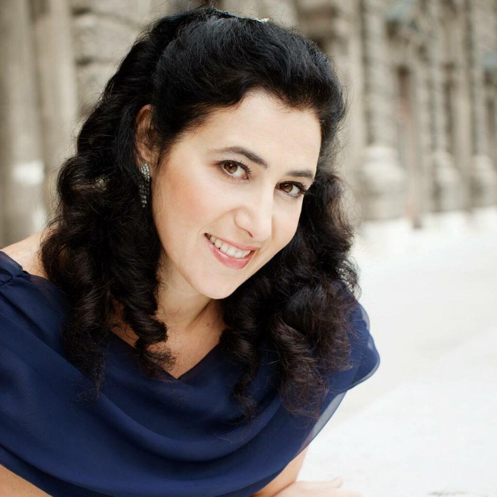 Milana Chernyavska - Jurado Concurso Internacional de Piano Clamo Music
