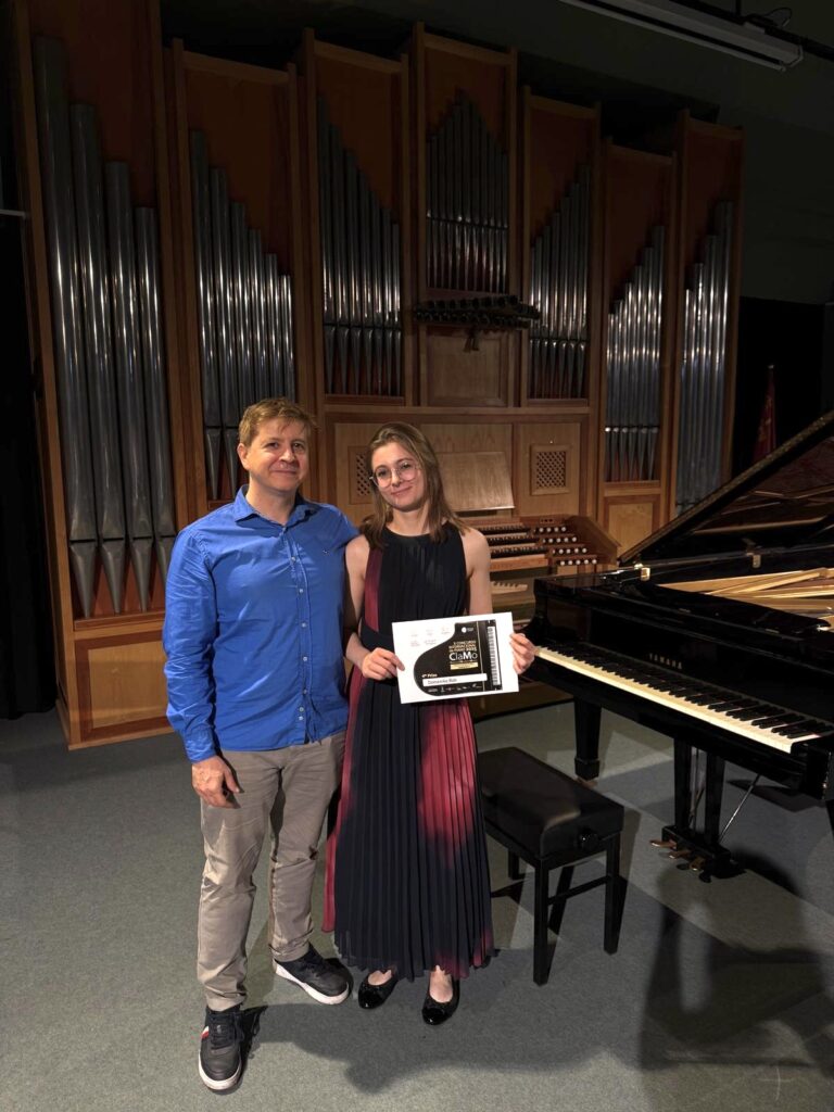 Concurso Internacional de Piano y Conciertos Clamo Music - 018 Concurso Internacional de Piano y Conciertos Clamo Music - 018