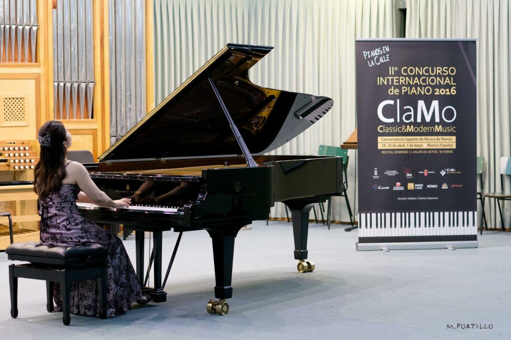 Concurso Internacional de Piano y Conciertos Clamo Music - 102 Concurso Internacional de Piano y Conciertos Clamo Music - 102