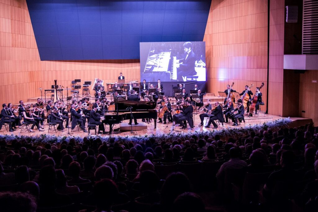 Concurso Internacional de Piano y Conciertos Clamo Music - 104 Concurso Internacional de Piano y Conciertos Clamo Music - 104