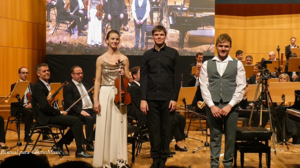 Concurso Internacional de Piano y Conciertos Clamo Music - 106 Concurso Internacional de Piano y Conciertos Clamo Music - 106