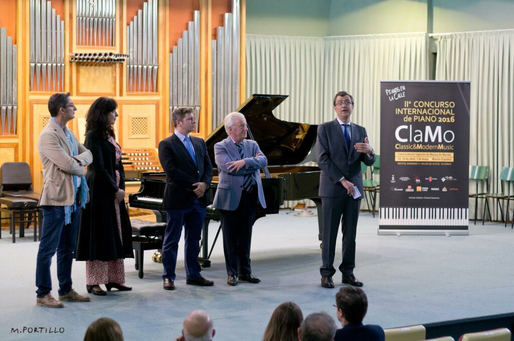 Concurso Internacional de Piano y Conciertos Clamo Music - 113 Concurso Internacional de Piano y Conciertos Clamo Music - 113