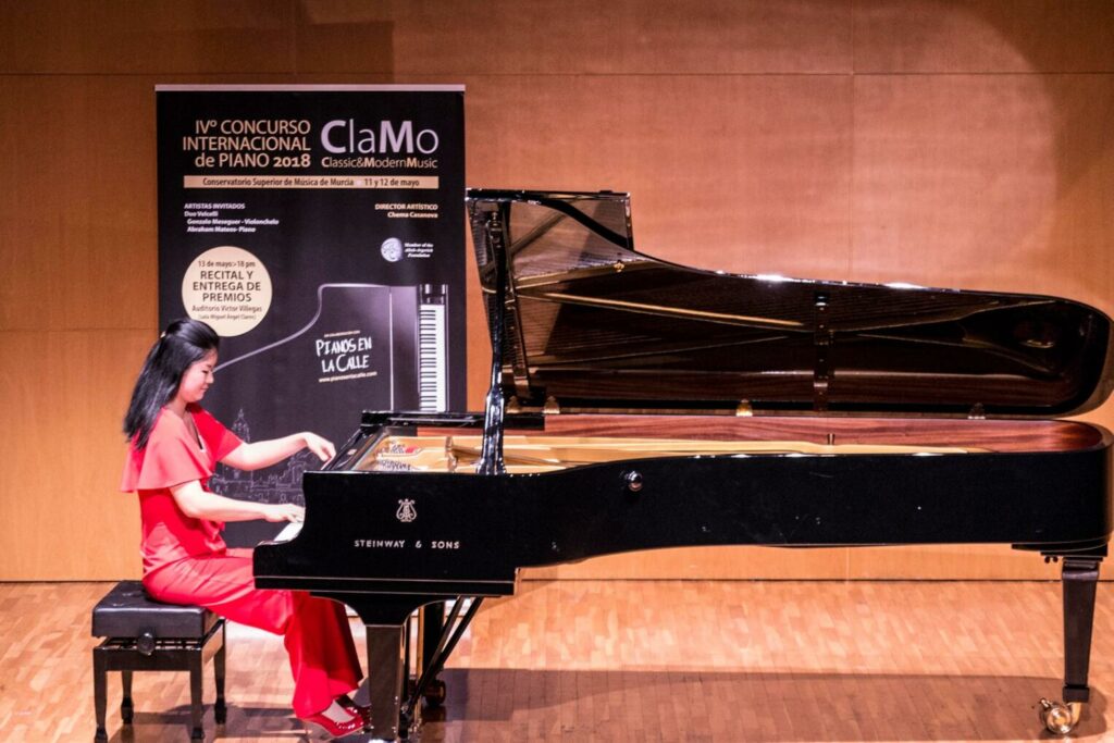 Concurso Internacional de Piano y Conciertos Clamo Music - 118 Concurso Internacional de Piano y Conciertos Clamo Music - 118
