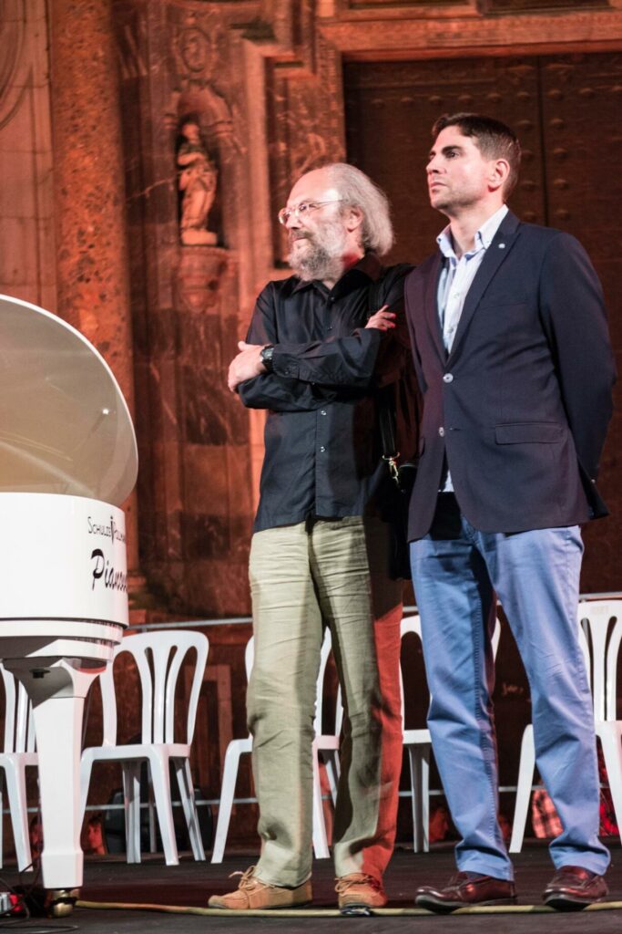 Pianos en la Calle - 31 Pianos en la Calle - 31